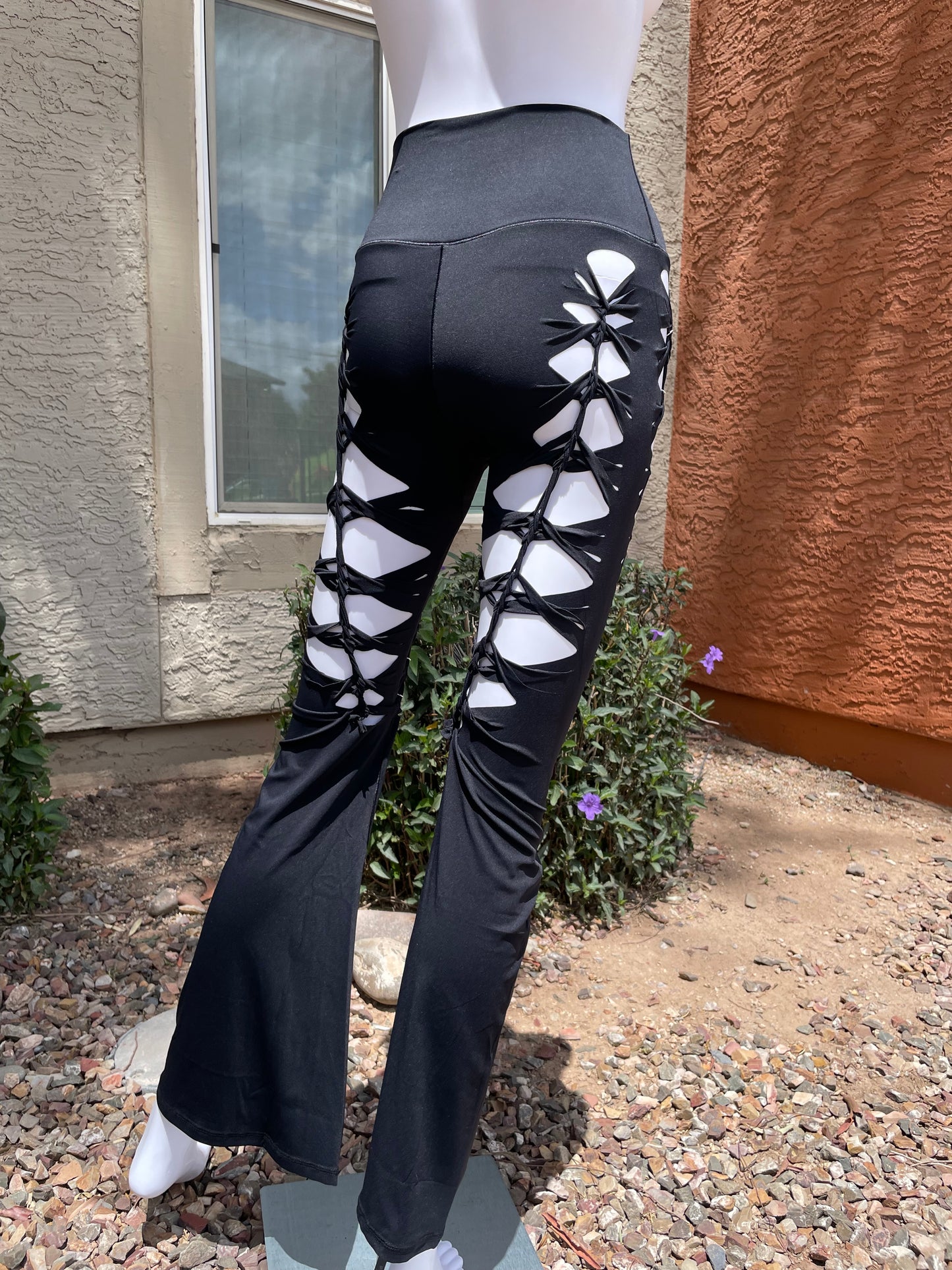 Black Luna Flared Yoga Pants (MADE TO ORDER)