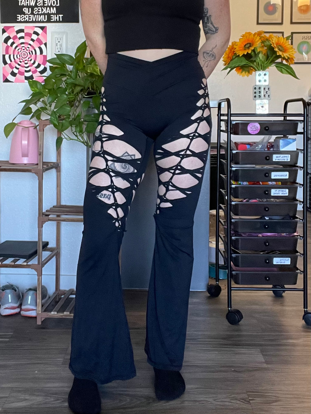 Black Luna Flared Yoga Pants (MADE TO ORDER)
