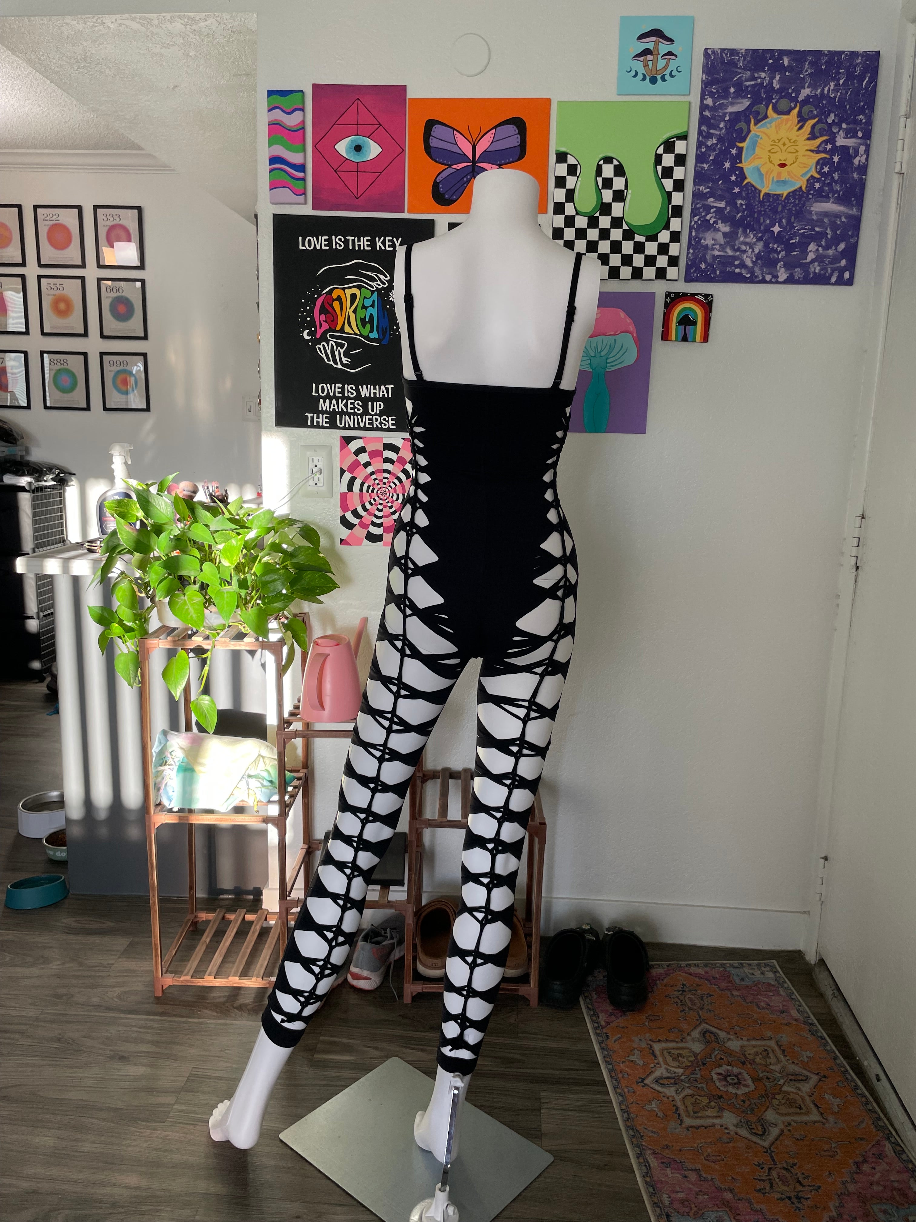 RTS! Small, Black, Flowsuit, Silver Hoops