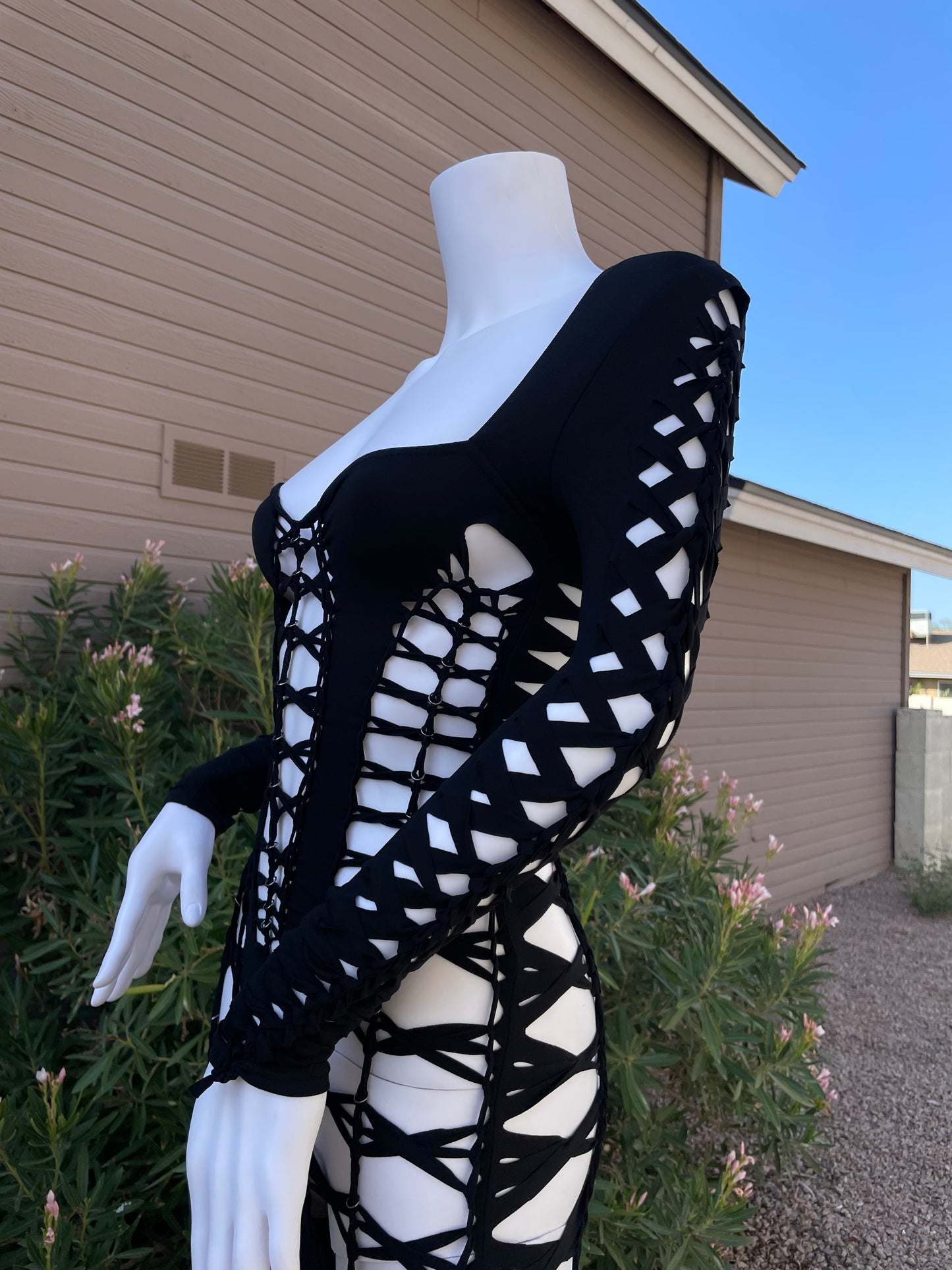 1 of 1 Flowsuit (M, READY TO SHIP)
